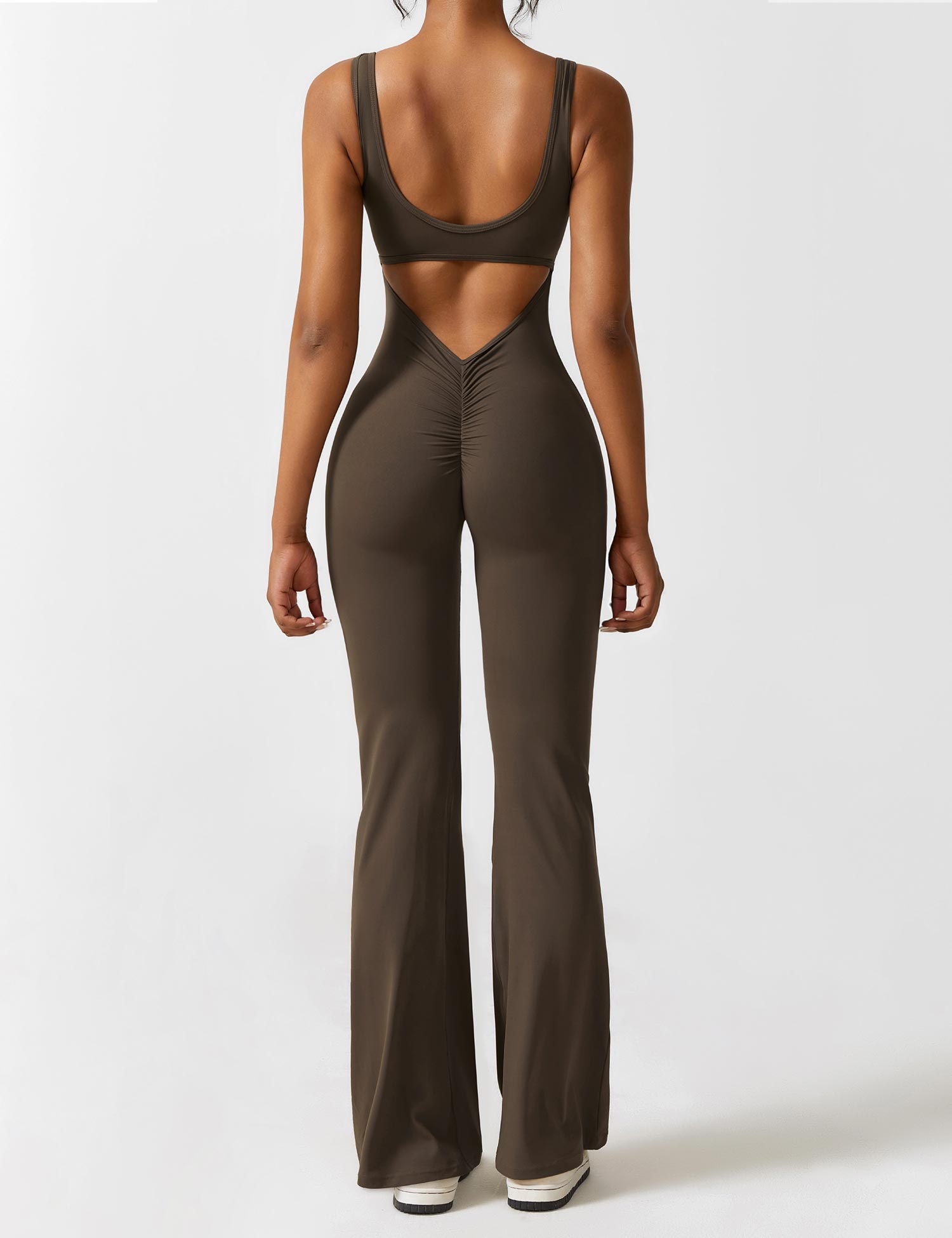 Freya™ Schmeichelhafter Jumpsuit mit V-Rücken