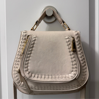 GripHoleHook™ Versatile screwless solution in seconds 5